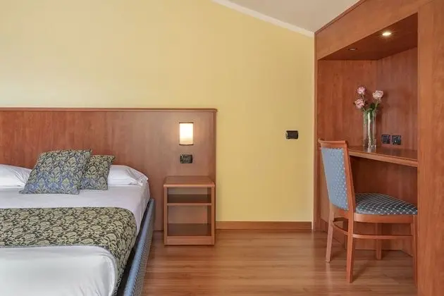 Tek Büyük Yataklı Oda, 1 Büyük (Queen) Boy Yatak, Engellilere Uygun, Balkon