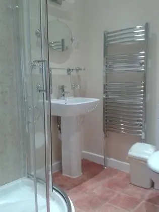 Tek Büyük Yataklı Oda (The Gold Room)