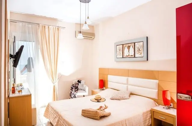 Standard Tek Büyük Yataklı Oda (Double Room with Extra bed)