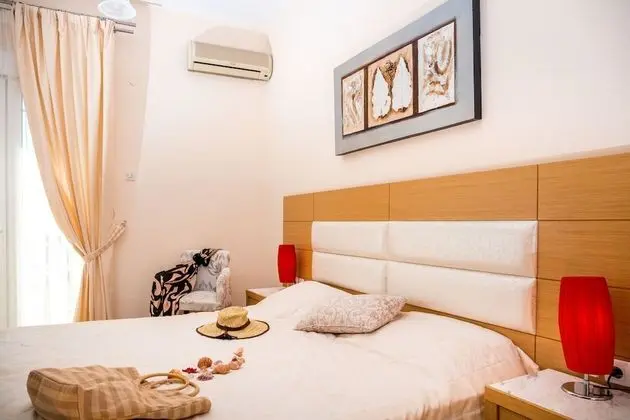 Standard Tek Büyük Yataklı Oda (Double Room with Extra bed)