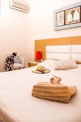 Standard Tek Büyük Yataklı Oda (Double Room with Extra bed)