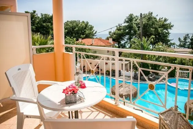 Standard Tek Büyük Yataklı Oda (Double Room with Extra bed)