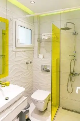 Standard Tek Büyük Yataklı Oda (Double Room with Extra bed)