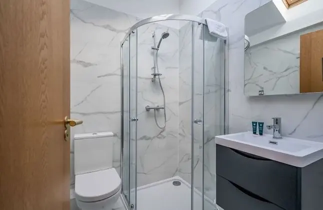 Deluxe Apart Daire, Banyolu/Duşlu, Nehir Manzaralı (Goliath 5-Bed)