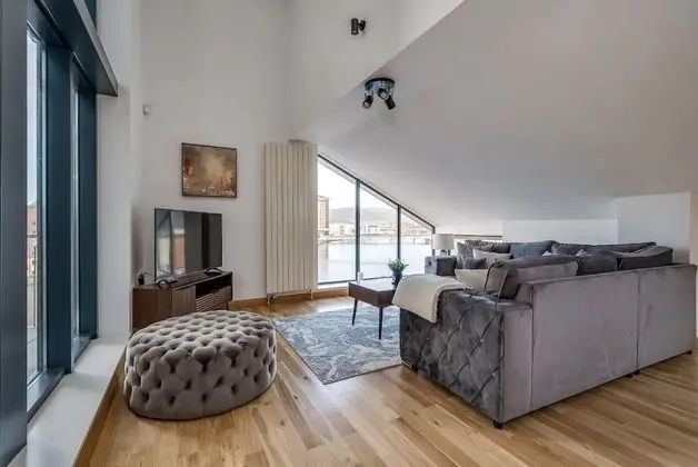 Panoramic Apart Daire, Banyolu/Duşlu, Nehir Manzaralı (Samson 5-Bed)