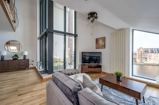 Panoramic Apart Daire, Banyolu/Duşlu, Nehir Manzaralı (Samson 5-Bed)