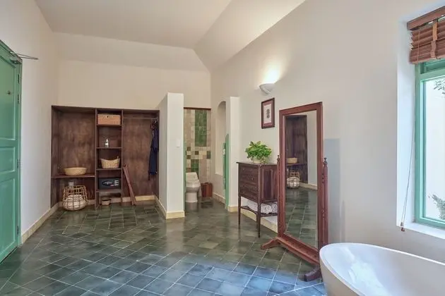 Villa (Indochina Pool)