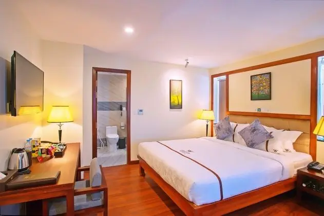 Deluxe King Bed