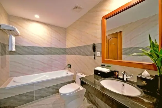 Deluxe King Bed