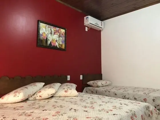 Üç Kişilik Oda