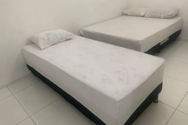 Üç Kişilik Oda, Birden Çok Yatak