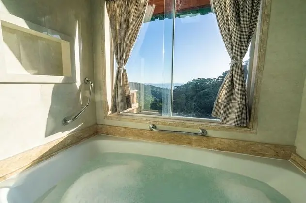 Tek Büyük Yataklı Oda, Küvet