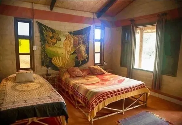Üç Kişilik Oda (3 camas de solteiro)
