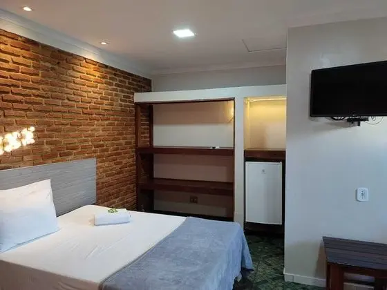 Standard Tek Büyük Yataklı Oda