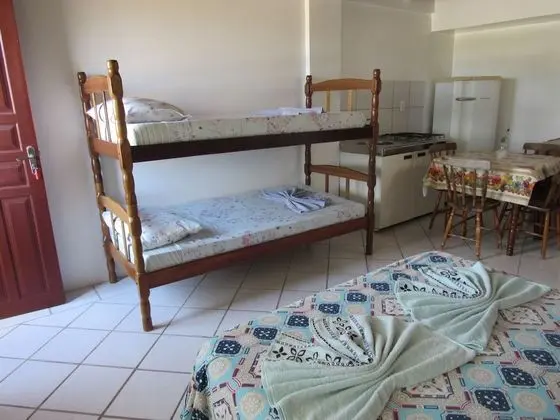 Üç Kişilik Oda, Zemin Kat (04 e 05)