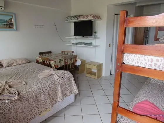 Üç Kişilik Oda, Zemin Kat (04 e 05)