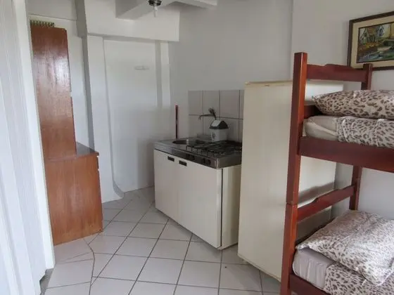 Üç Kişilik Oda, Zemin Kat (04 e 05)