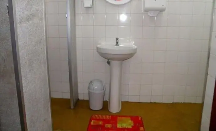 Üç Kişilik Oda