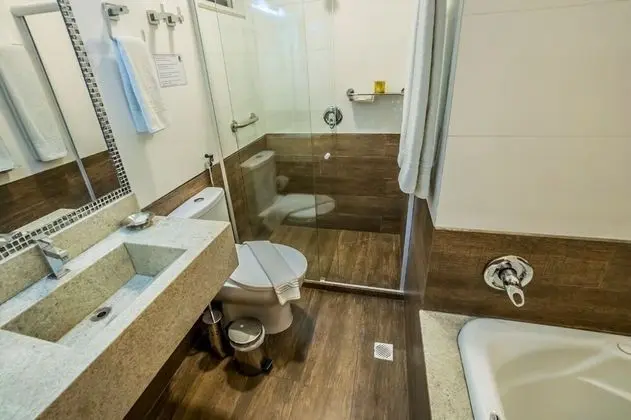 Deluxe Tek Büyük Yataklı Oda, Küvet
