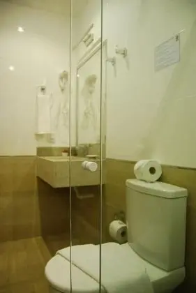 Üç Kişilik Oda