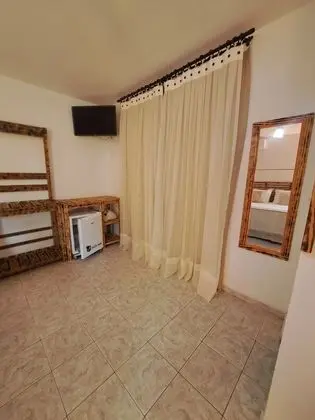 Family Dört Kişilik Oda, Havuz Manzaralı
