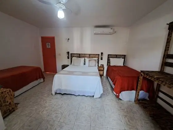 Family Dört Kişilik Oda, Havuz Manzaralı
