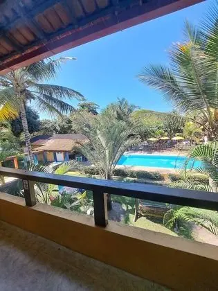 Superior Dört Kişilik Oda, Havuz Manzaralı