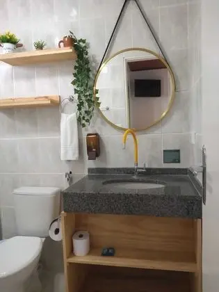 Superior Dört Kişilik Oda, Havuz Manzaralı