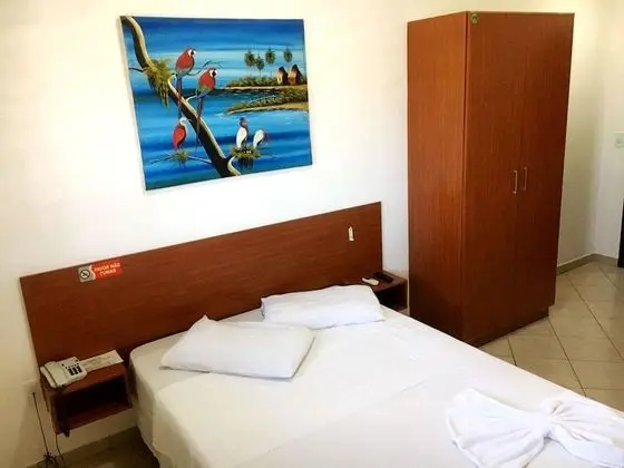 Basic Tek Büyük Yataklı Oda