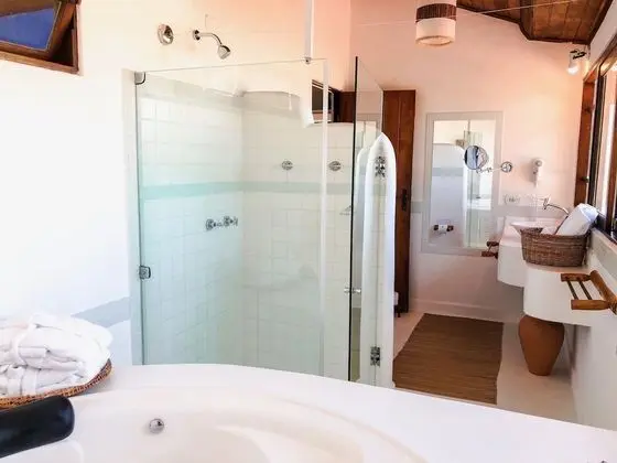 Quarto Deluxe, banheira de hidromassagem interna