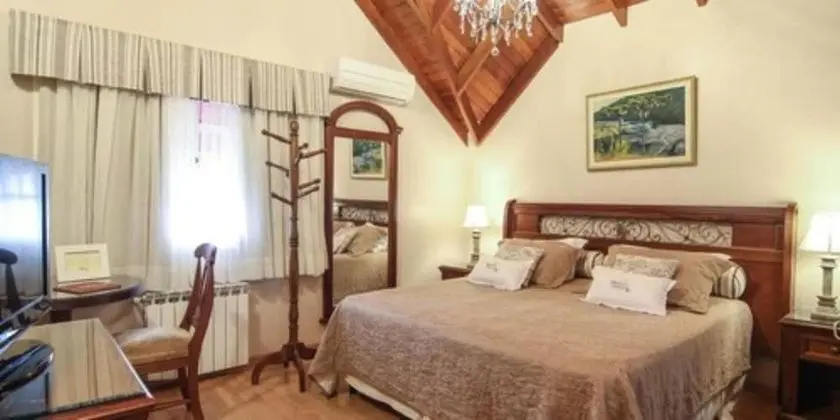 Luxury Tek Büyük Yataklı Oda