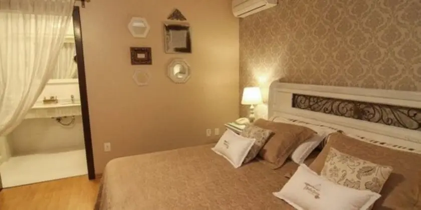 Luxury Tek Büyük Yataklı Oda