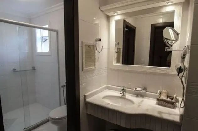 Luxury Tek Büyük Yataklı Oda