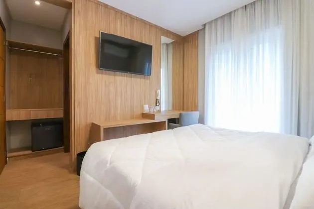 Deluxe Tek Büyük veya İki Ayrı Yataklı Oda