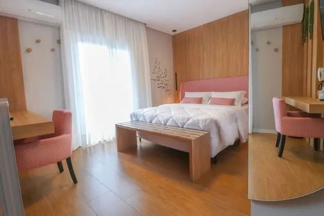 Deluxe Tek Büyük veya İki Ayrı Yataklı Oda
