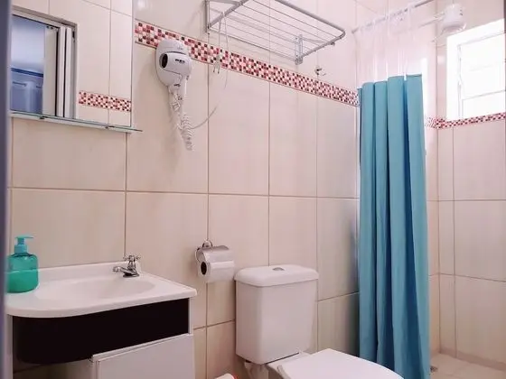 Standard Tek Büyük veya İki Ayrı Yataklı Oda (ventilador)