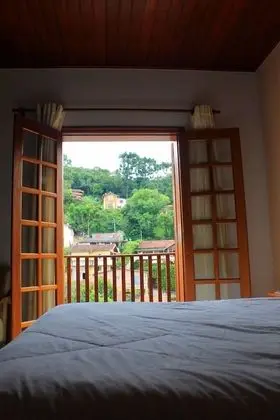 Traditional Tek Büyük Yataklı Oda