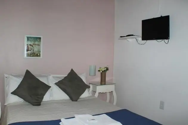 Üç Kişilik Oda, 1 Yatak Odası