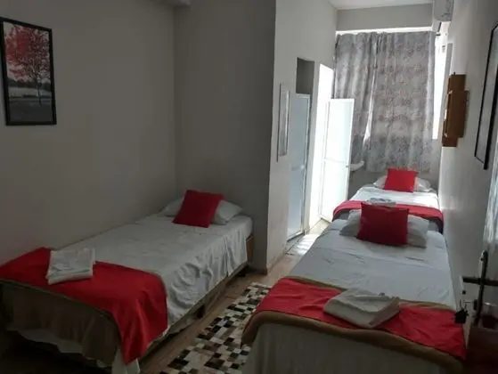 Üç Kişilik Oda, 3 Tek Kişilik Yatak