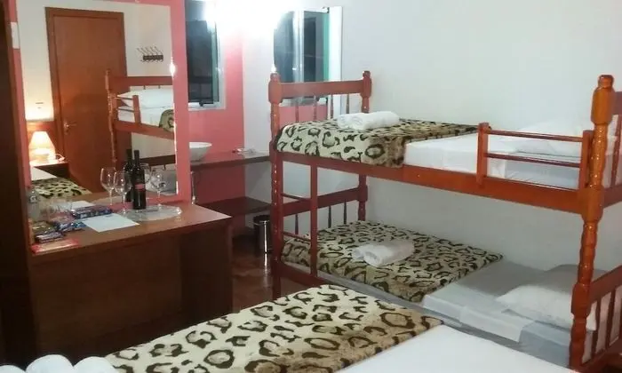 Dört Kişilik Oda