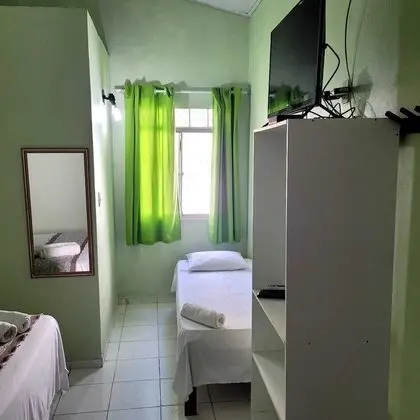 Üç Kişilik Oda