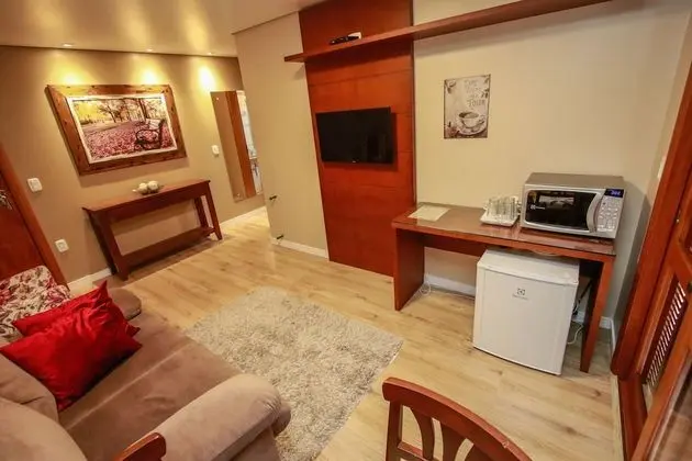 Luxury Apart Daire, 1 Büyük (Queen) Boy Yatak ve Çekyat, Sigara İçilmez, Bahçe Manzaralı