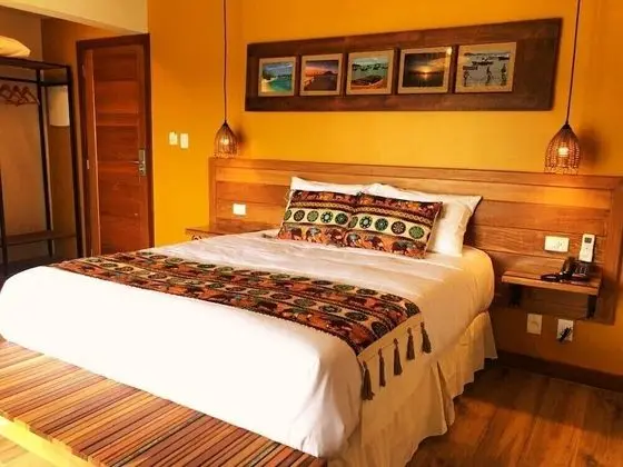 Deluxe Tek Büyük Yataklı Oda (Geriba)