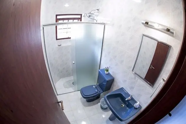 Üç Kişilik Oda