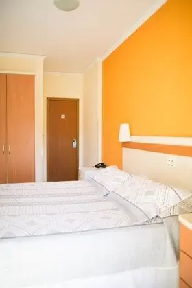 Traditional İki Ayrı Yataklı Oda