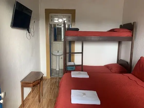 Basic Üç Kişilik Oda, Birden Çok Yatak, Sigara İçilmez