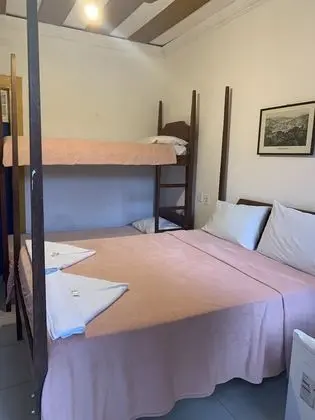 Basic Üç Kişilik Oda, Birden Çok Yatak, Sigara İçilmez