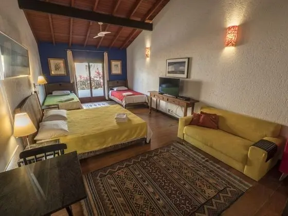 Dört Kişilik Oda, Birden Çok Yatak, Sigara İçilmez, Kısmi Göl Manzaralı