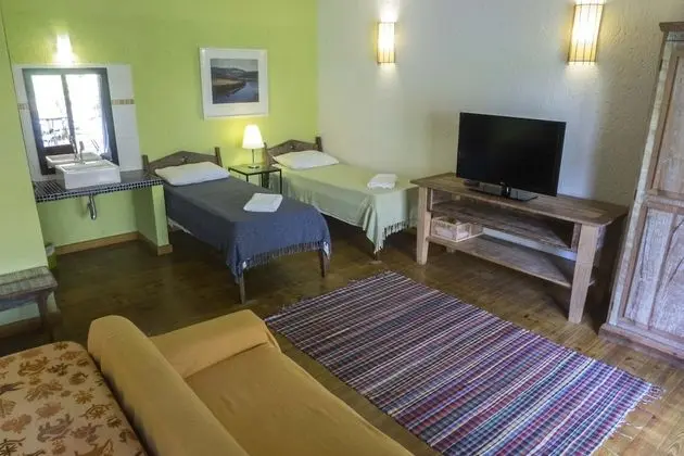 Dört Kişilik Oda, Birden Çok Yatak, Sigara İçilmez, Kısmi Göl Manzaralı