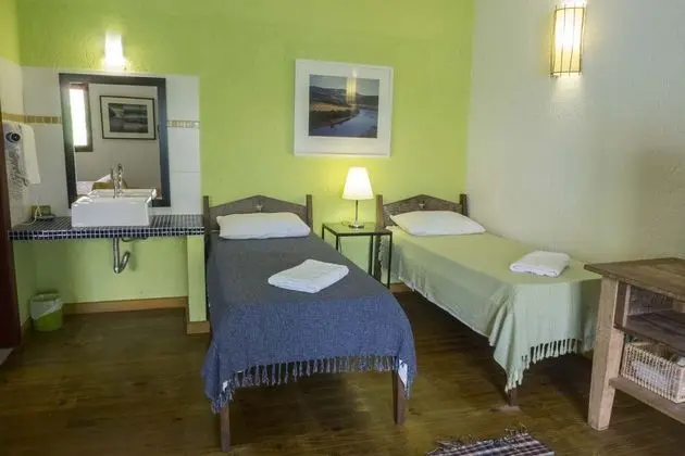 Dört Kişilik Oda, Birden Çok Yatak, Sigara İçilmez, Kısmi Göl Manzaralı